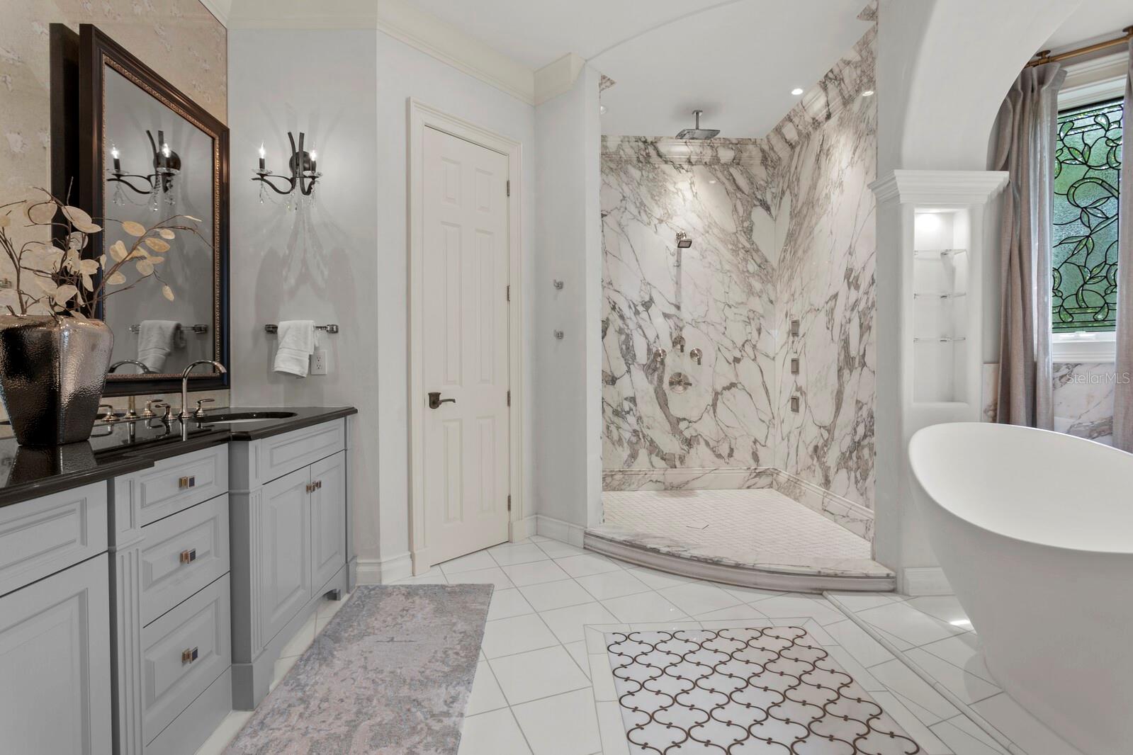 3500 BAYOU LOUISE LN