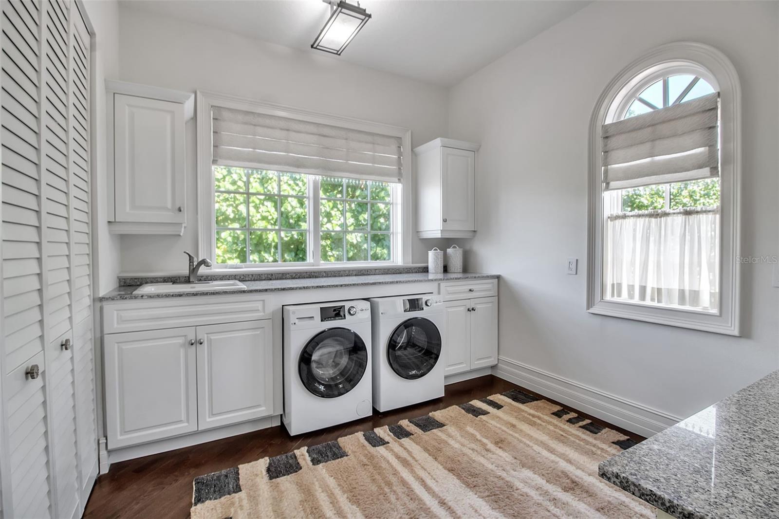 3500 BAYOU LOUISE LN