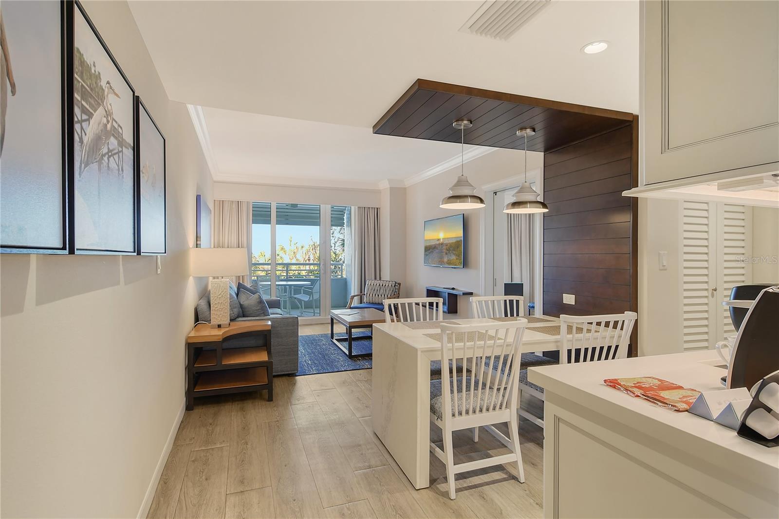 240 SANDS POINT RD #4201