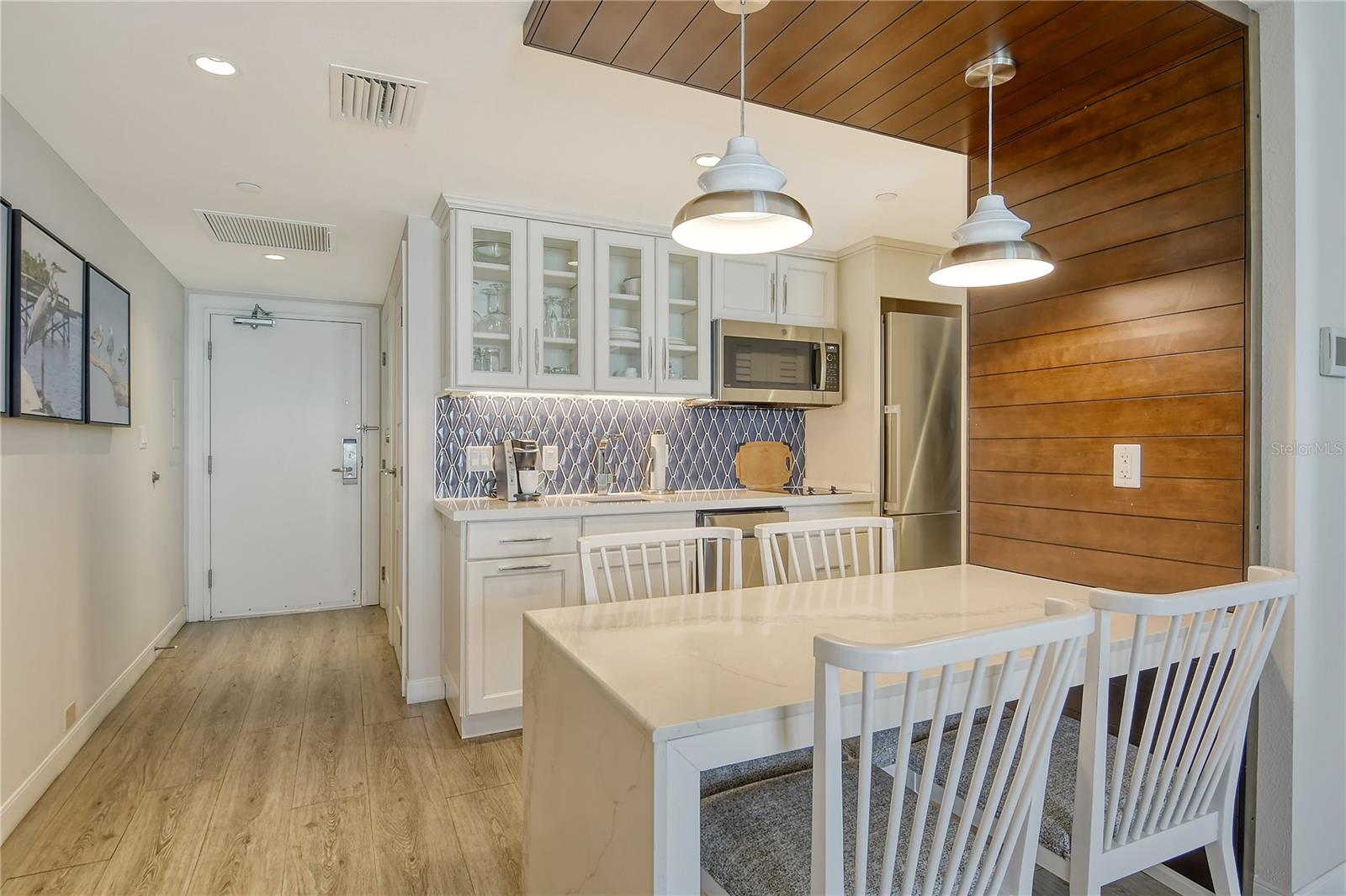 230 SANDS POINT RD #3501