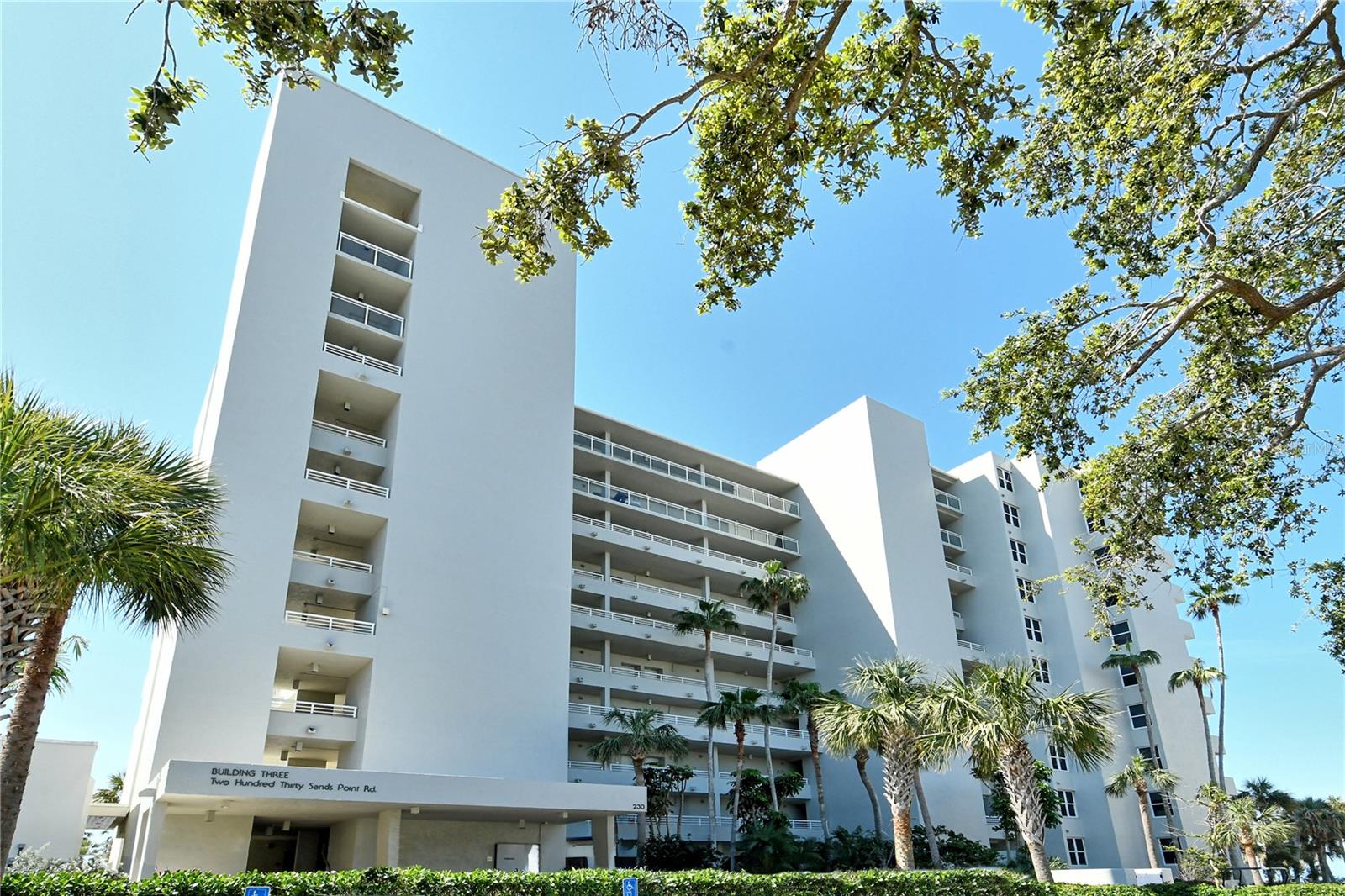 230 SANDS POINT RD #3501