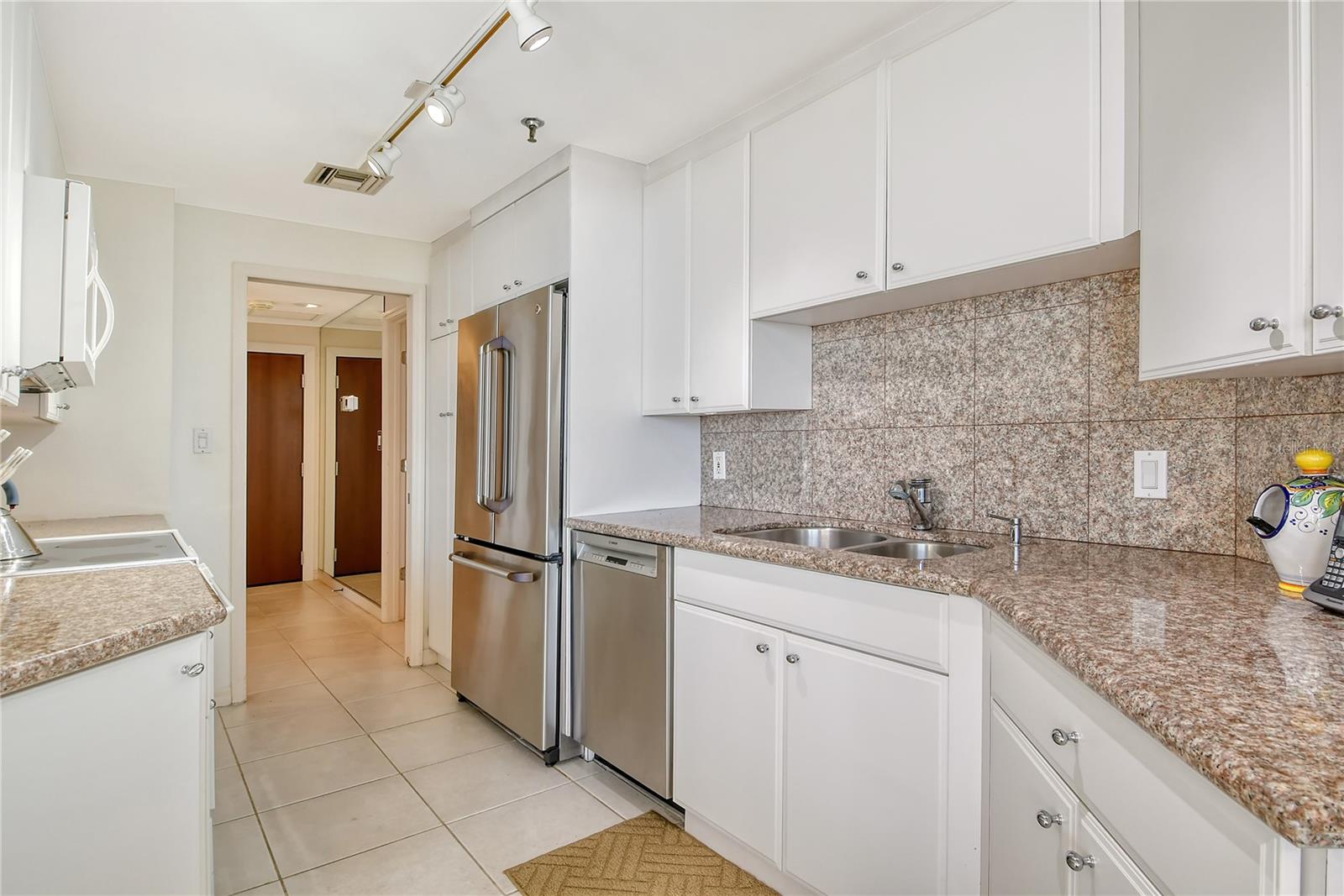 1211 GULF OF MEXICO DR #704