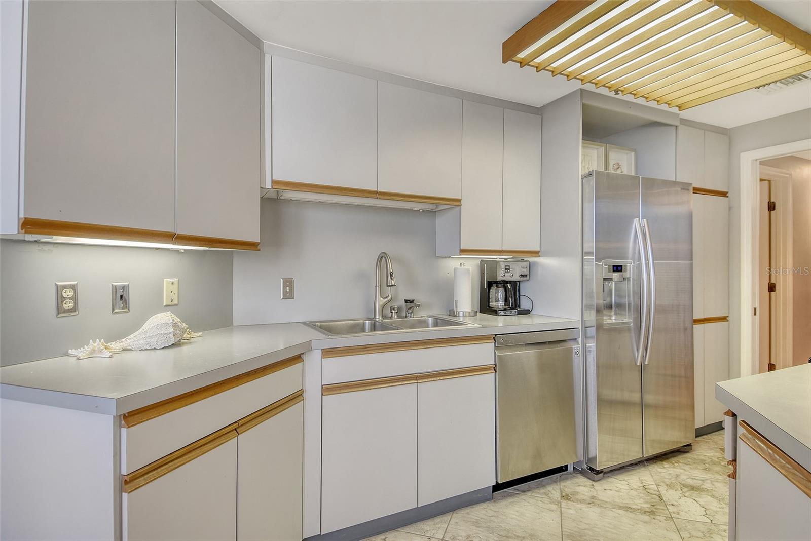 1211 GULF OF MEXICO DR #105