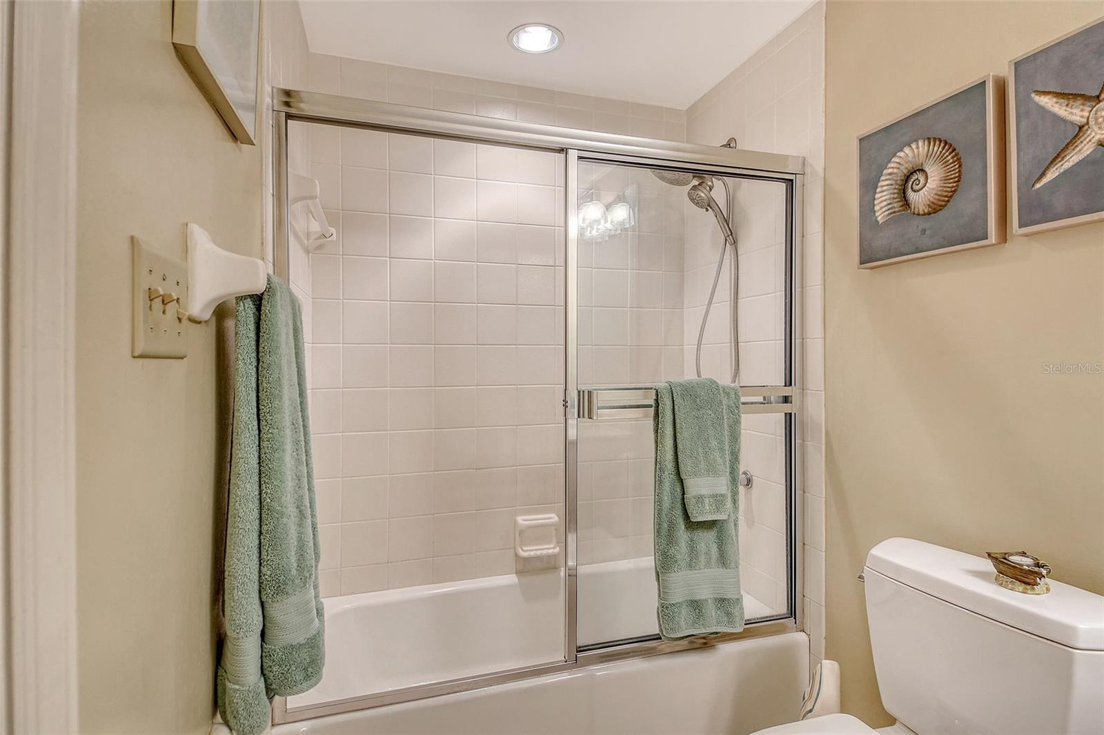 1211 GULF OF MEXICO DR #105