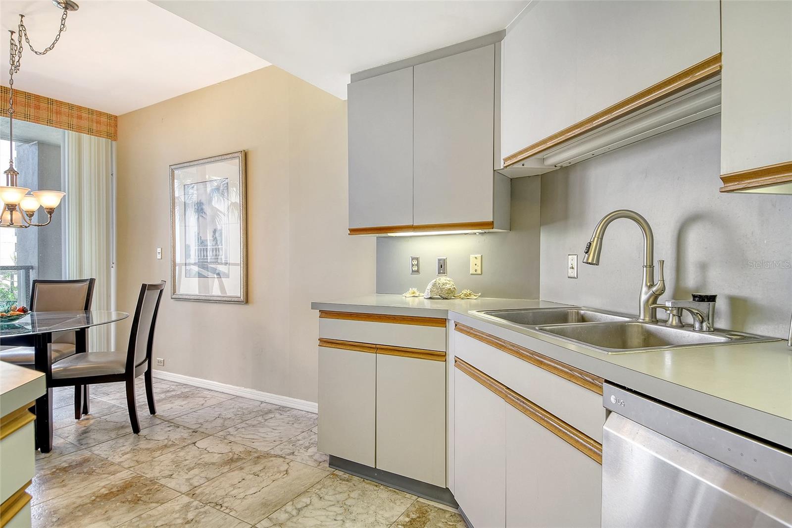 1211 GULF OF MEXICO DR #105