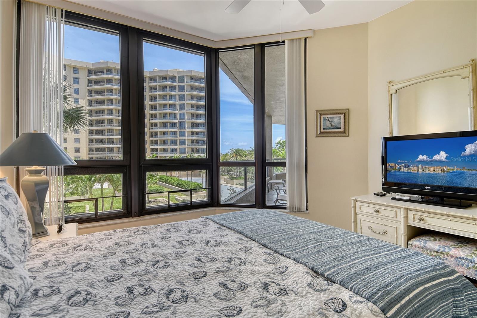 1211 GULF OF MEXICO DR #105