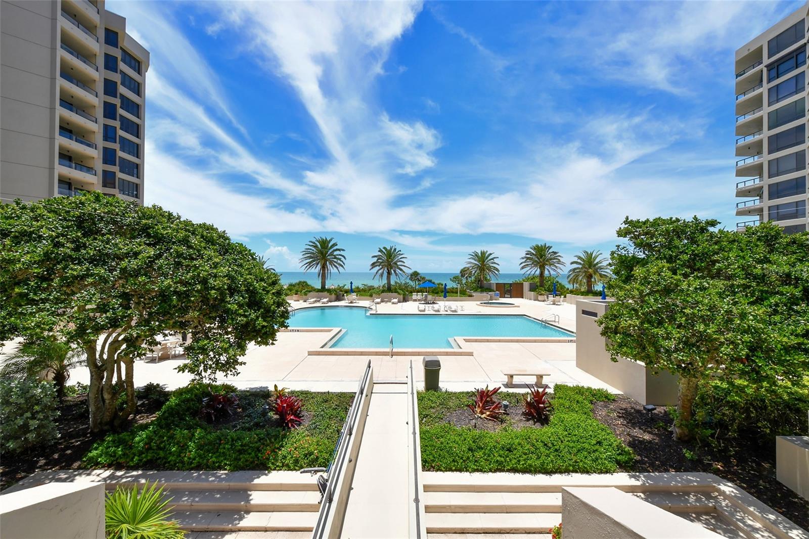 1211 GULF OF MEXICO DR #105