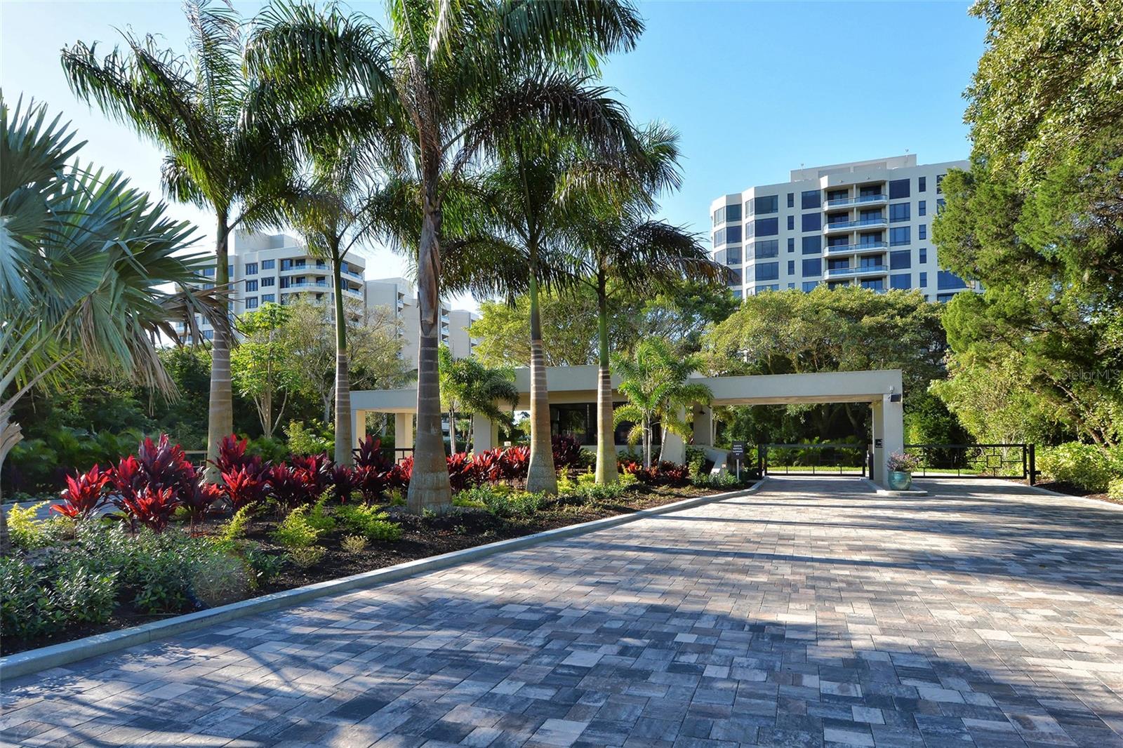 1211 GULF OF MEXICO DR #105