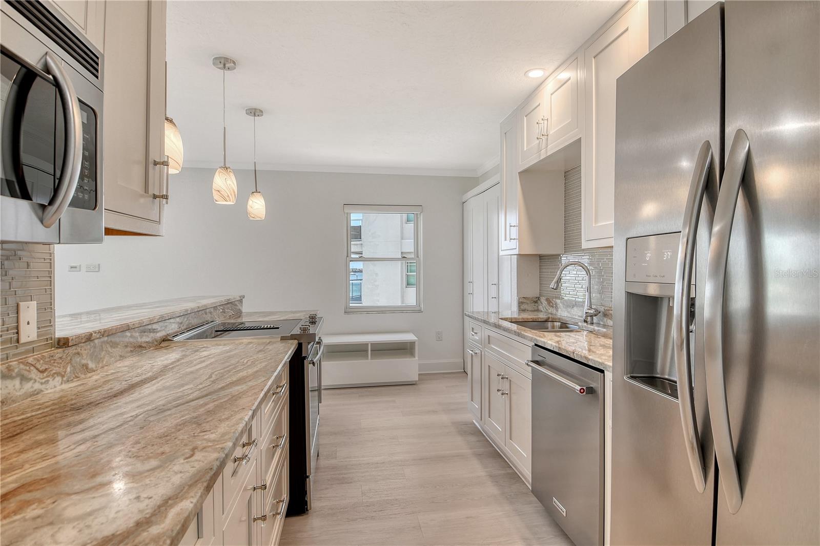 660 GOLDEN GATE PT #32