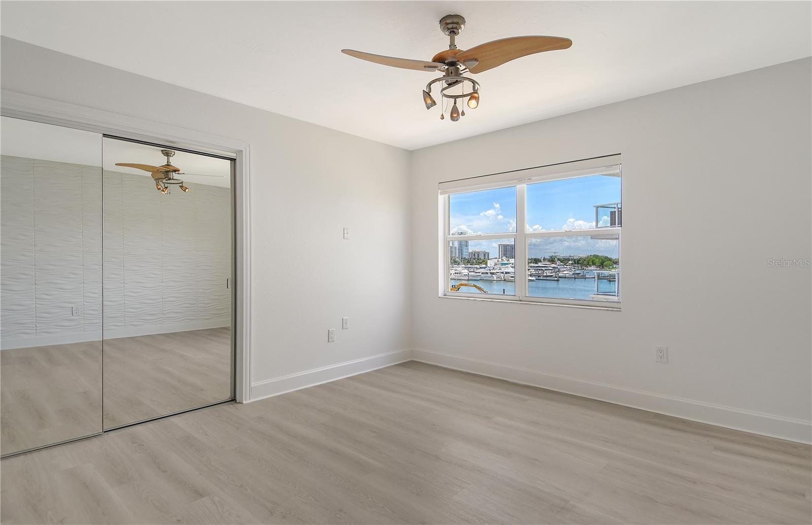 660 GOLDEN GATE PT #32