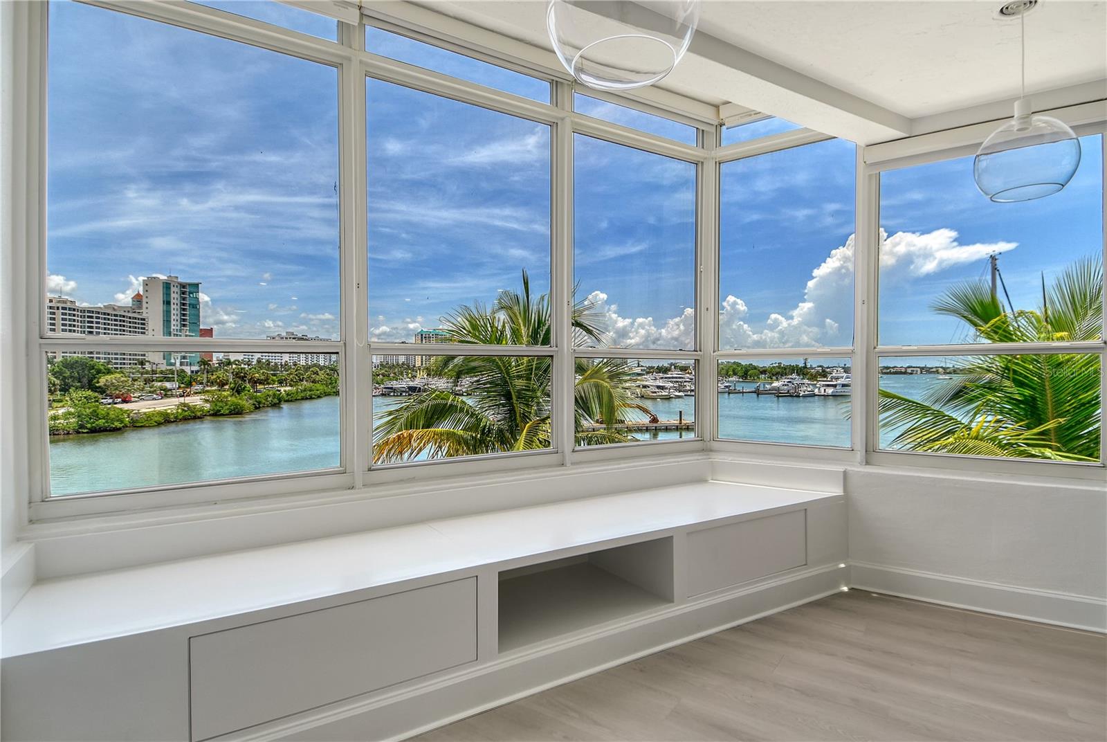 660 GOLDEN GATE PT #32