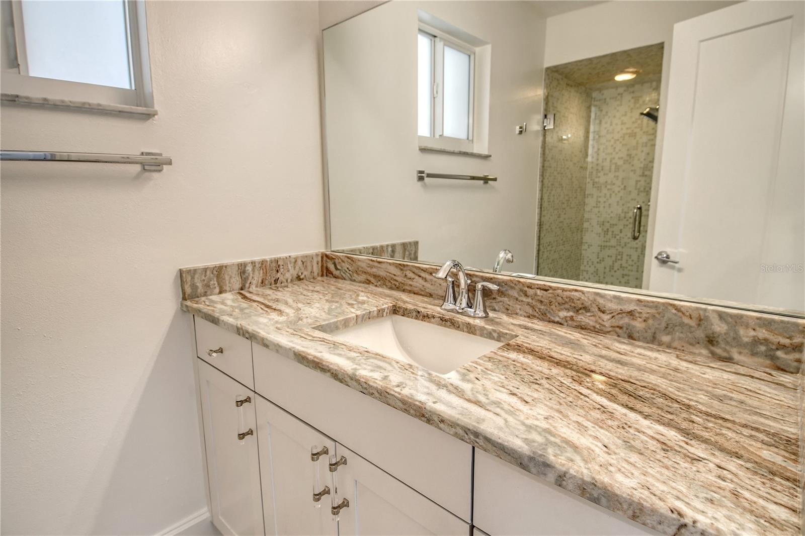 660 GOLDEN GATE PT #32