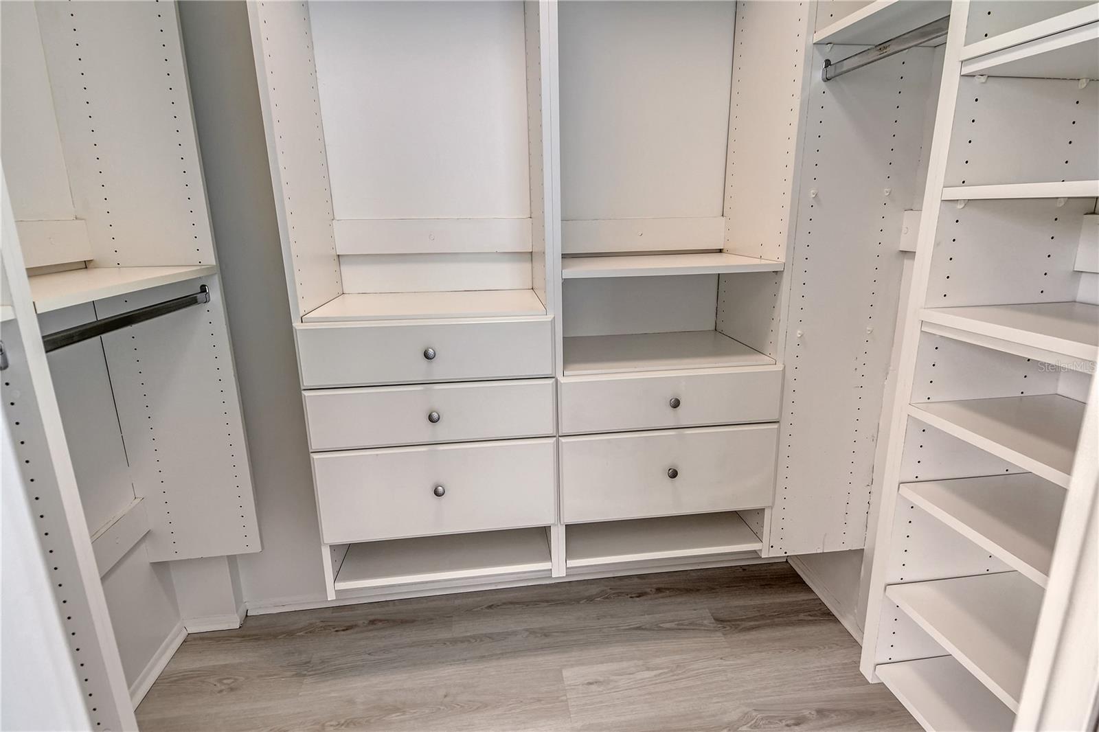 660 GOLDEN GATE PT #32