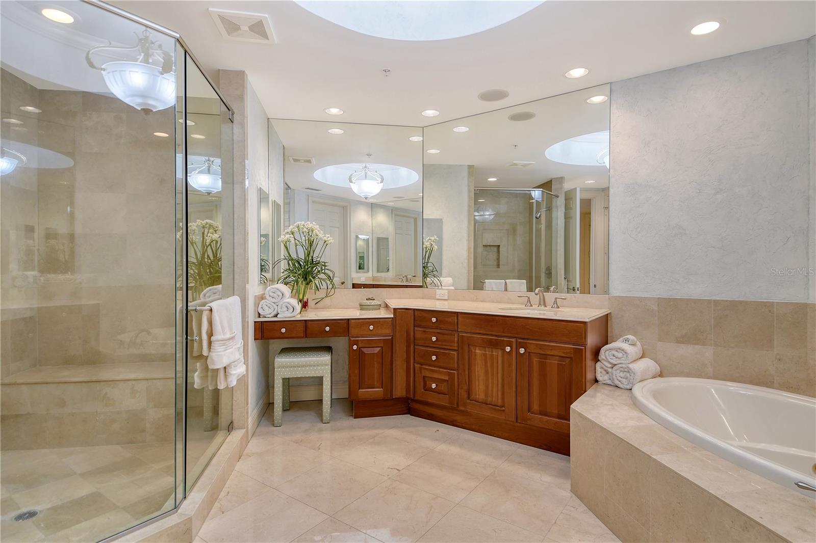 1300 BENJAMIN FRANKLIN DR #709