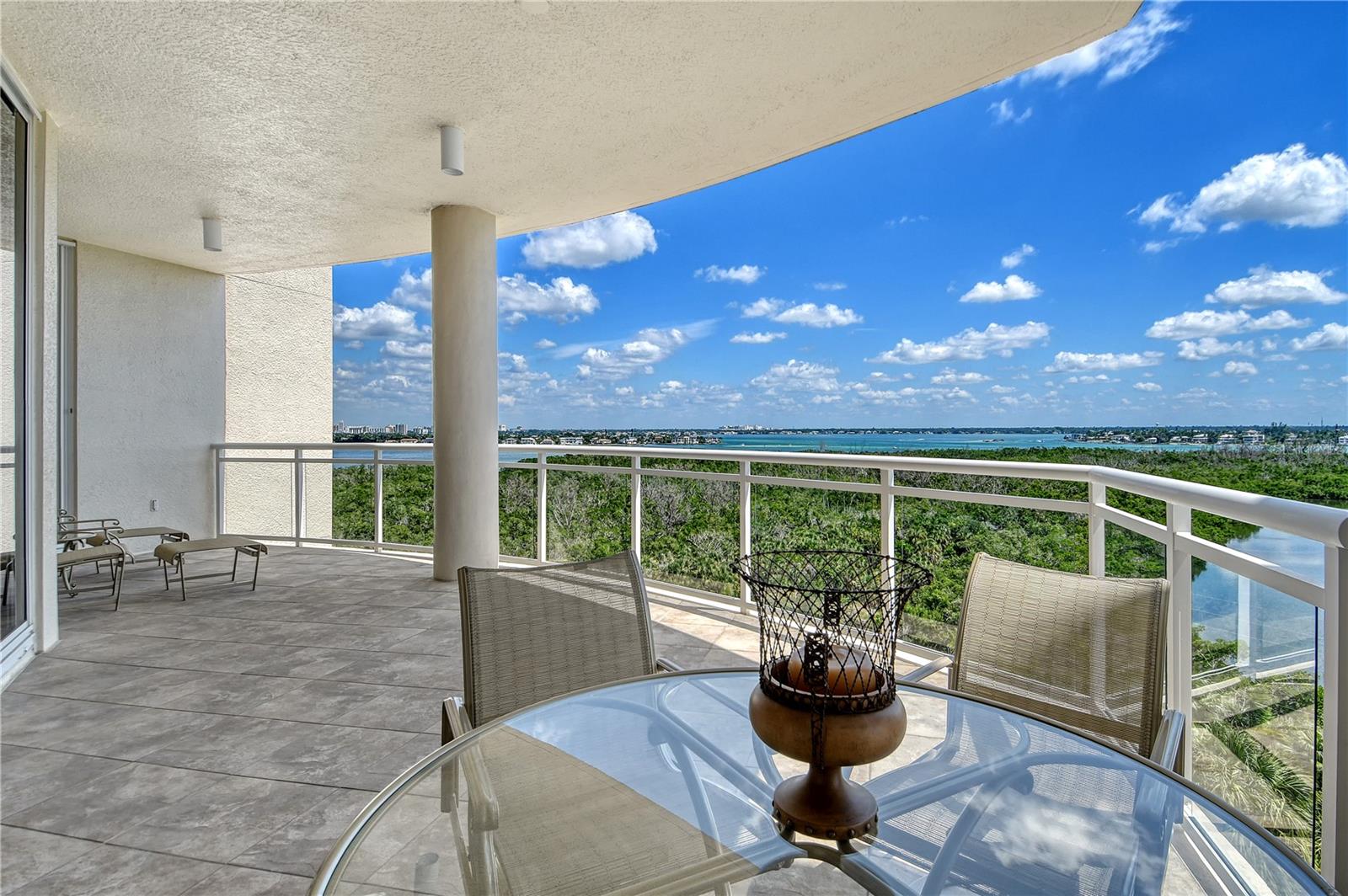 1300 BENJAMIN FRANKLIN DR #709