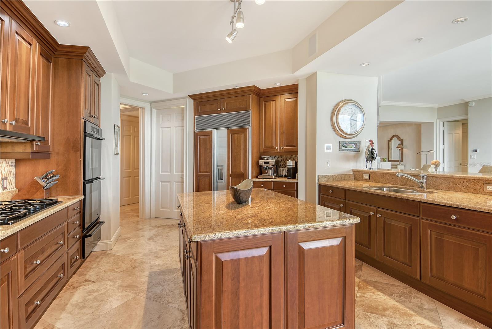 1300 BENJAMIN FRANKLIN DR #709