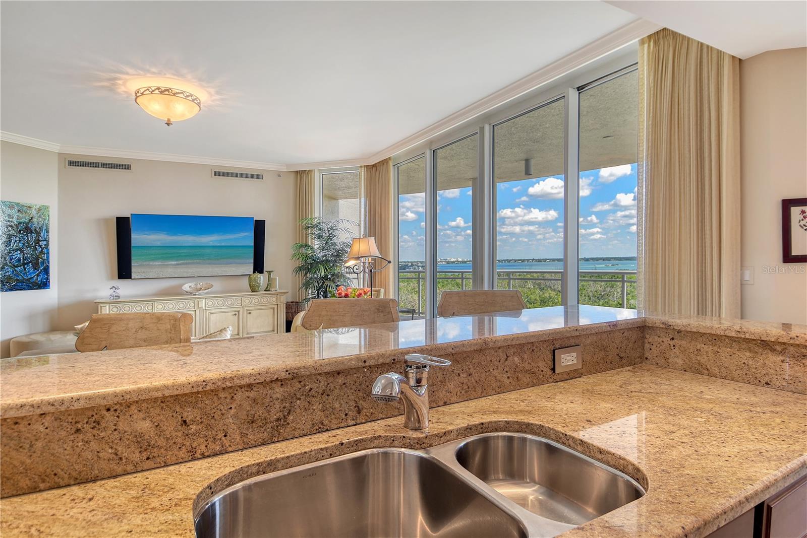 1300 BENJAMIN FRANKLIN DR #709