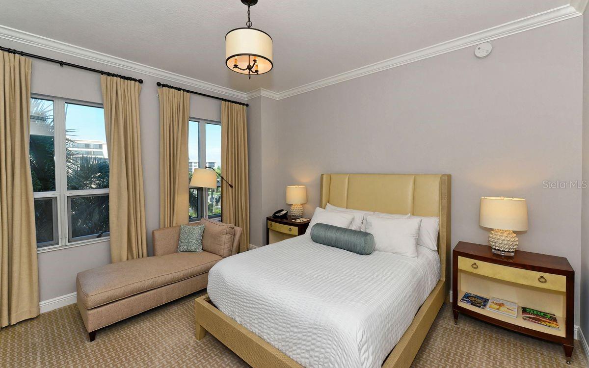 1300 BENJAMIN FRANKLIN DR #709