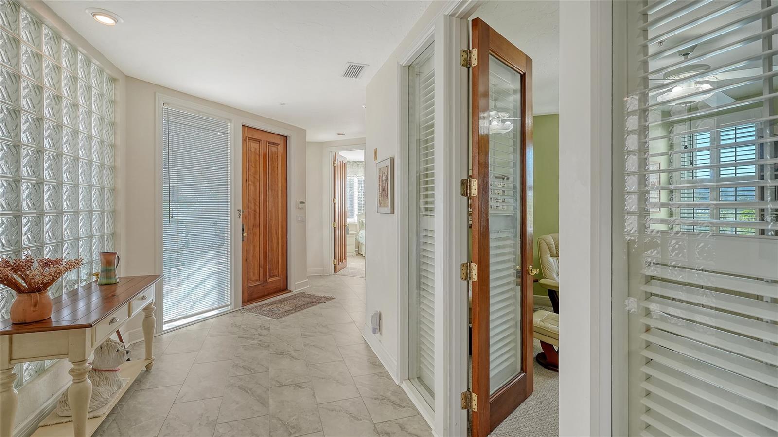 350 GULF OF MEXICO DR #211