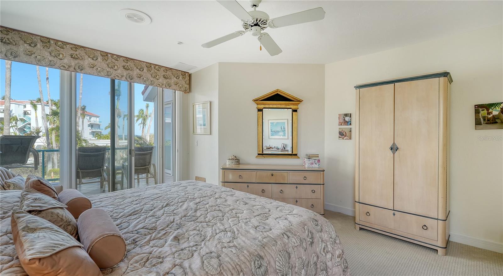 350 GULF OF MEXICO DR #211