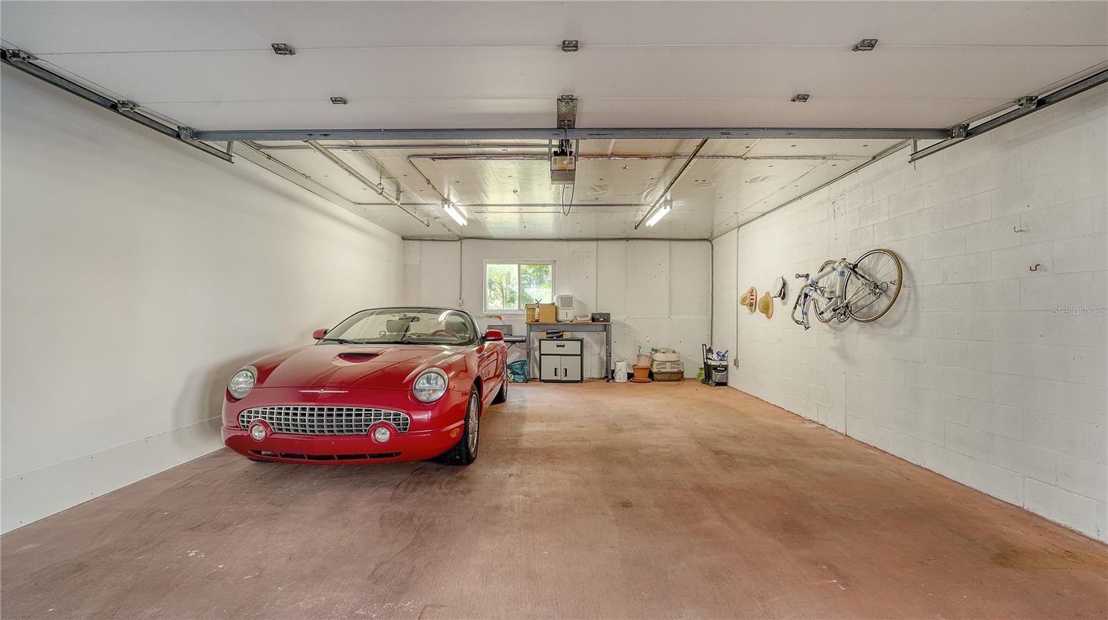 350 GULF OF MEXICO DR #211