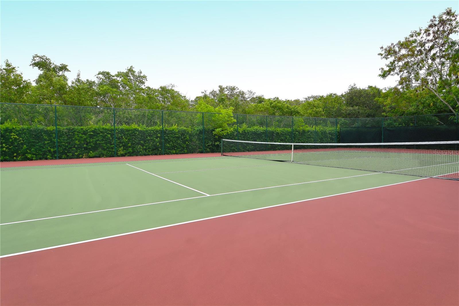 350 GULF OF MEXICO DR #211