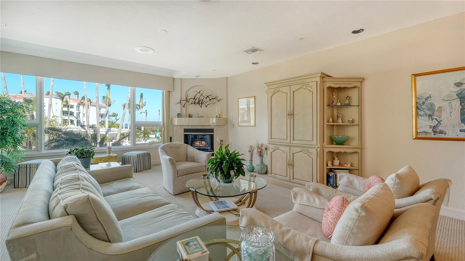 350 GULF OF MEXICO DR #211