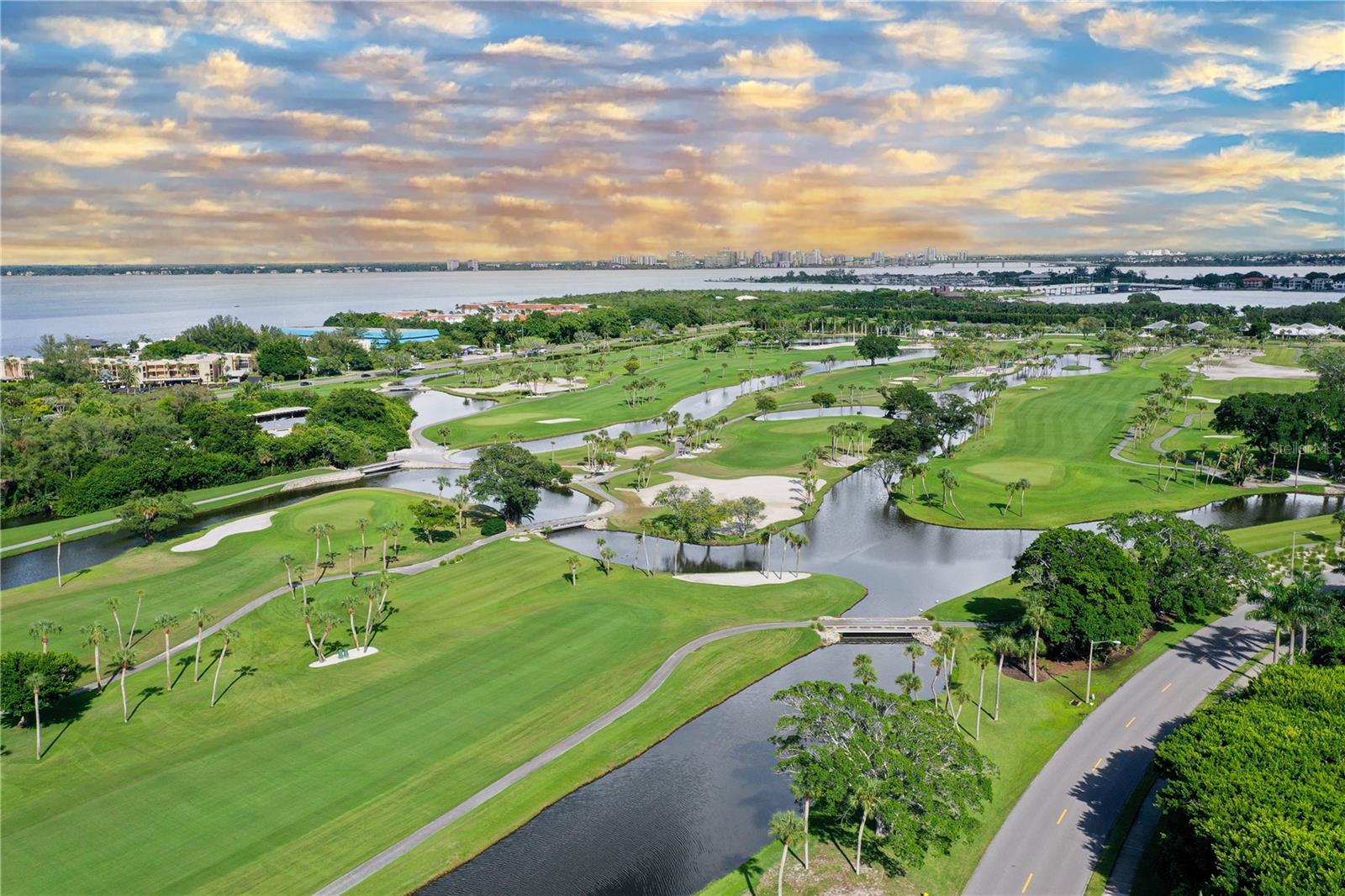 575 SANCTUARY DR #A404