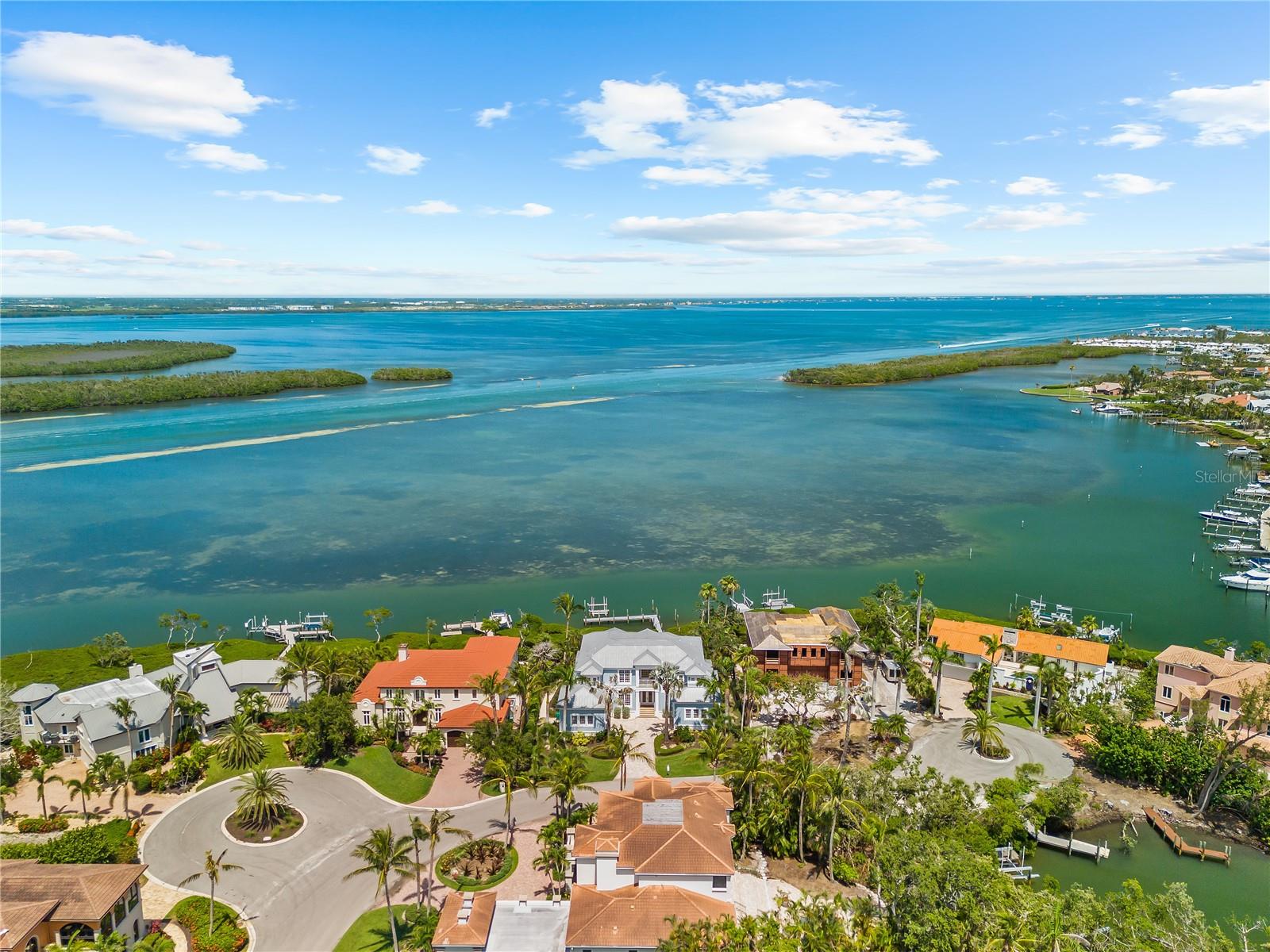757 HIDEAWAY BAY DR