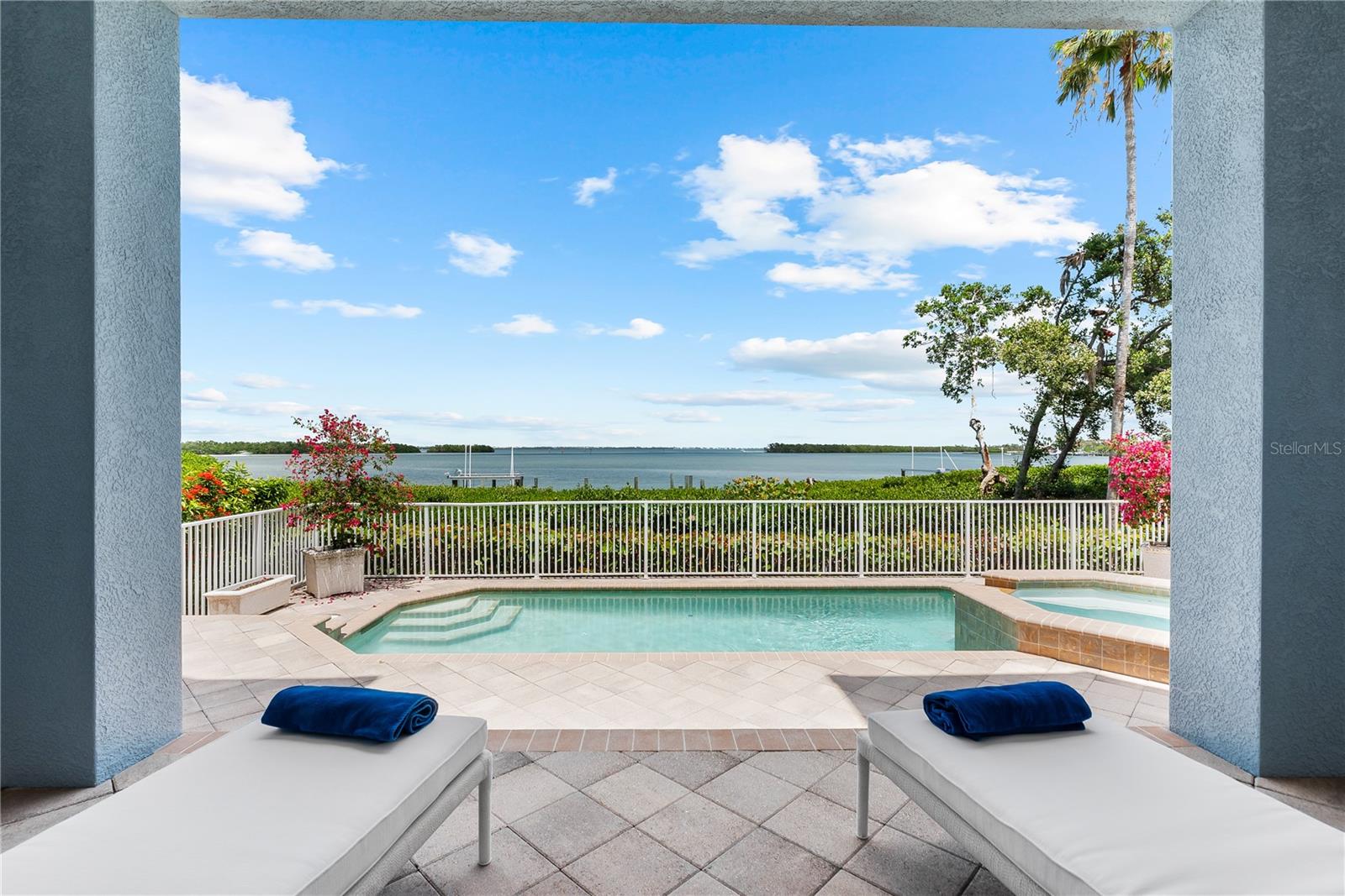 757 HIDEAWAY BAY DR