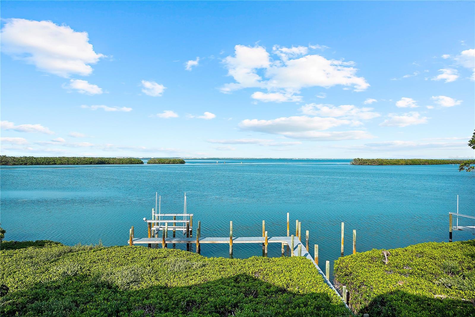 757 HIDEAWAY BAY DR
