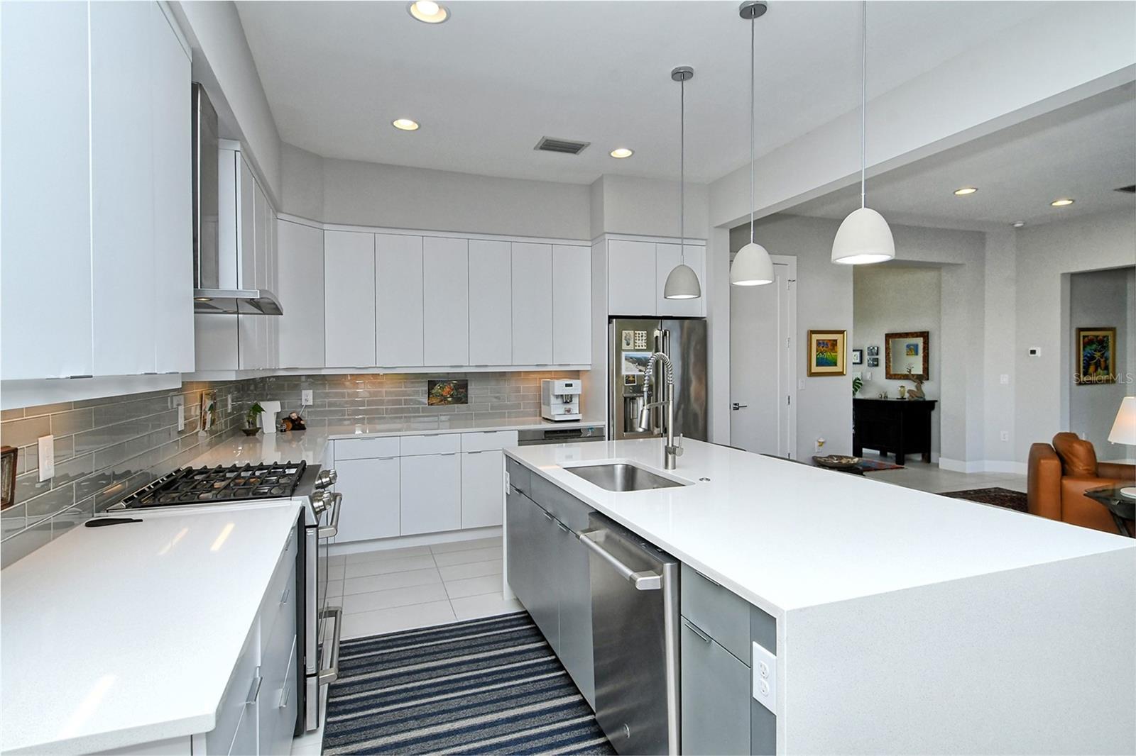 7744 SANDHILL LAKE DR