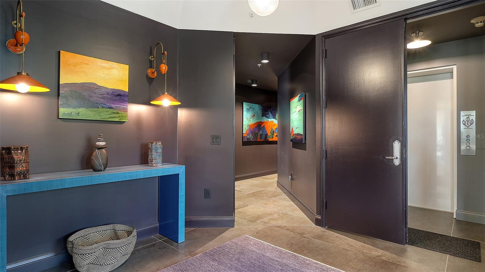 415 L AMBIANCE DR #B202