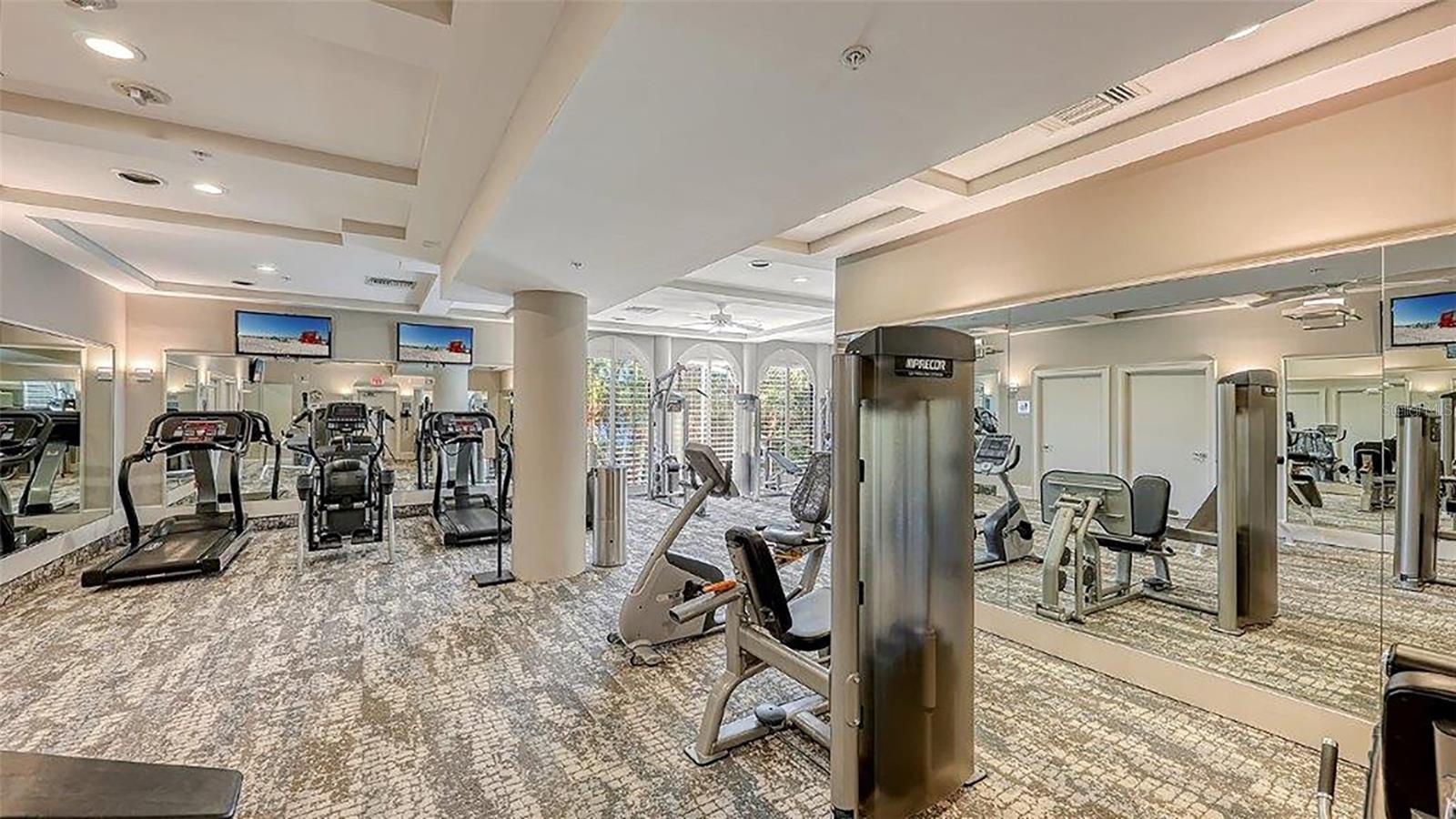 415 L AMBIANCE DR #B202