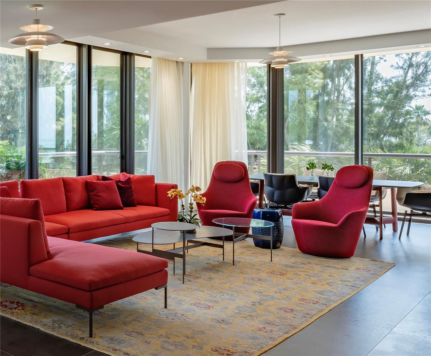 415 L AMBIANCE DR #B202