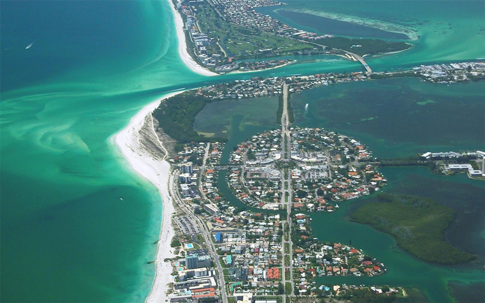 415 L AMBIANCE DR #A801