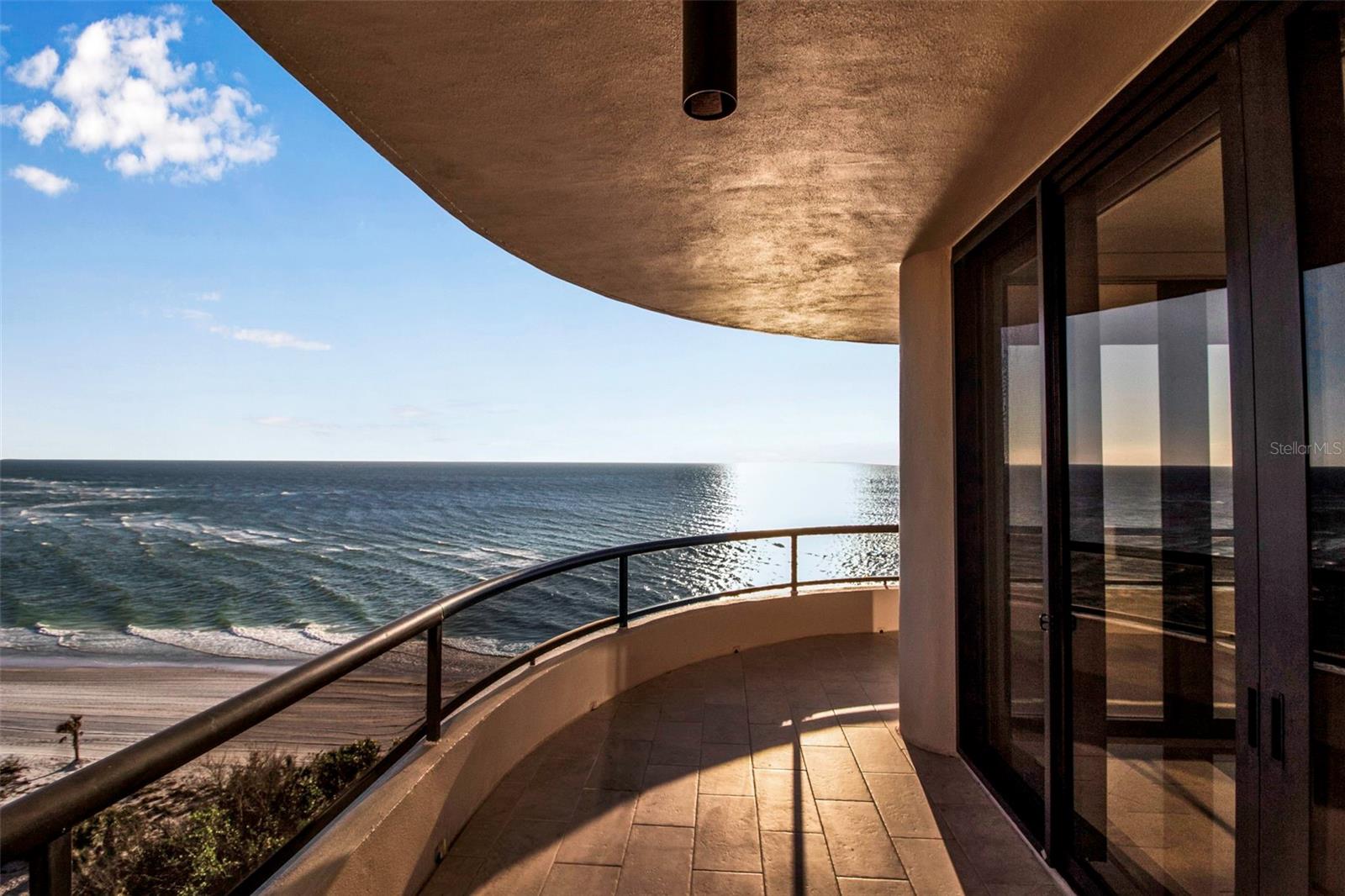 415 L AMBIANCE DR #A801