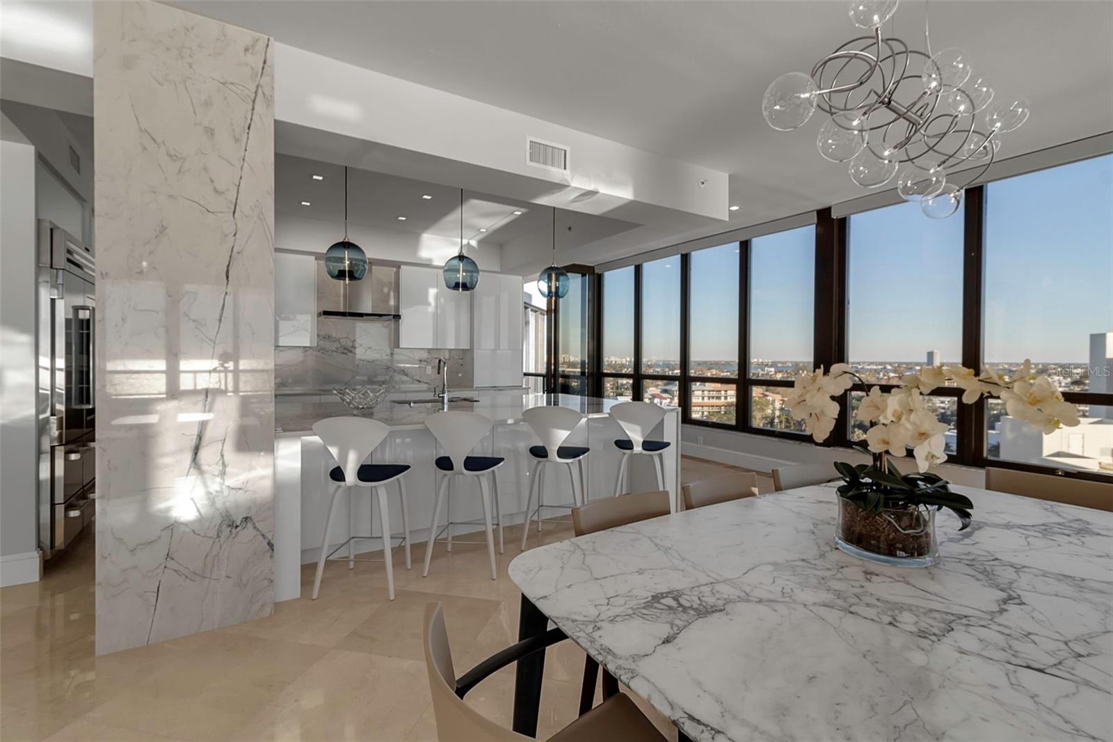 415 L AMBIANCE DR #A801