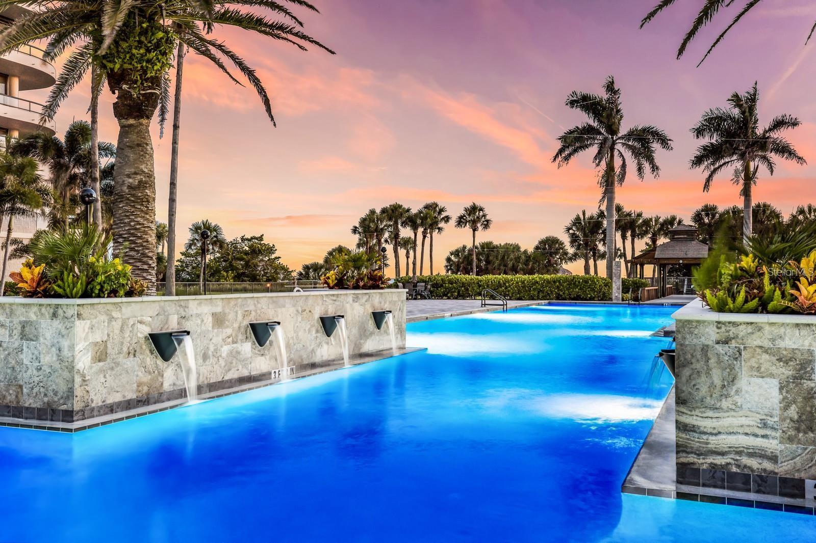 415 L AMBIANCE DR #A801