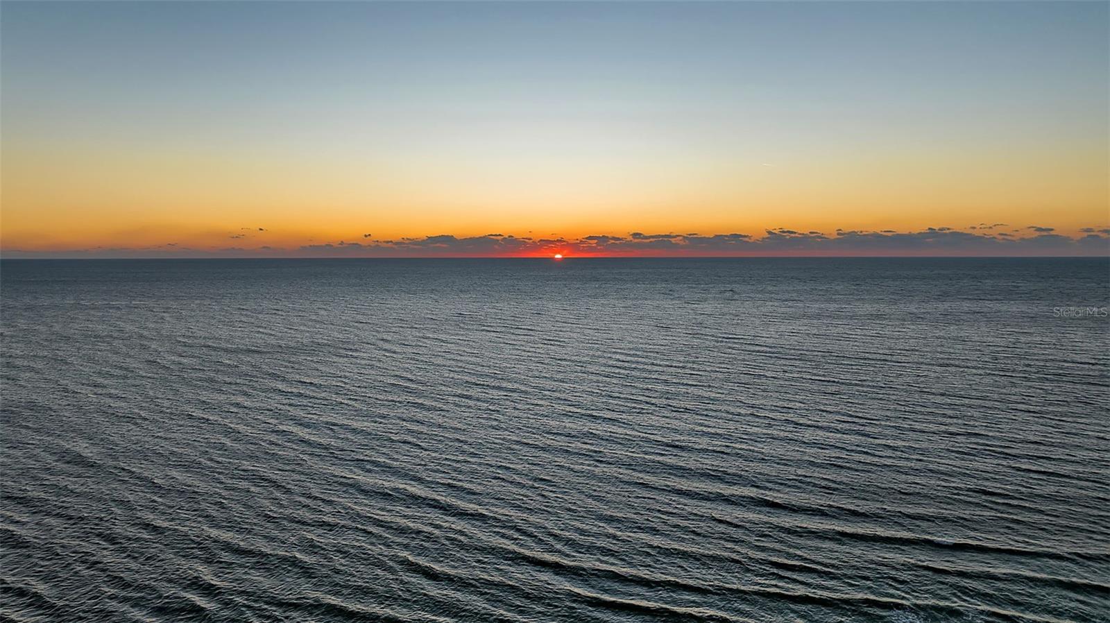 415 L AMBIANCE DR #A801