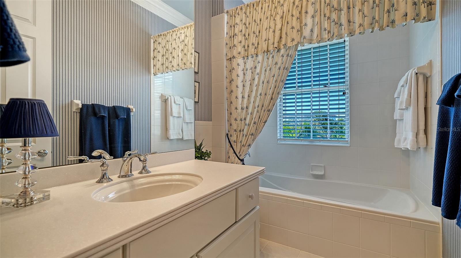 6473 GULF OF MEXICO DR