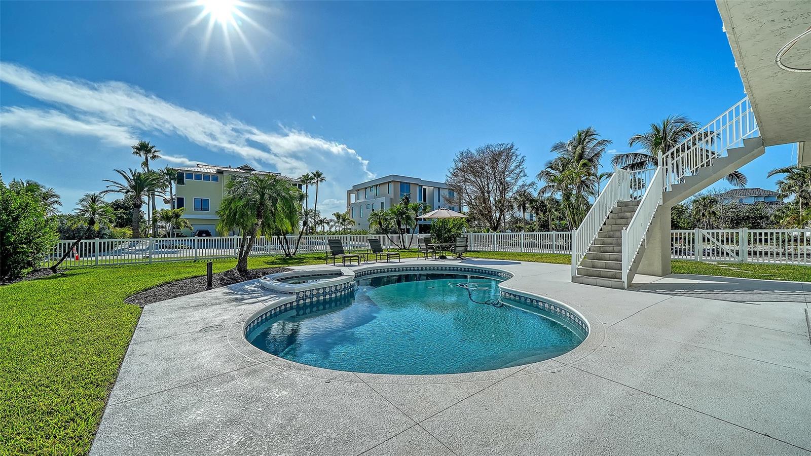 6473 GULF OF MEXICO DR