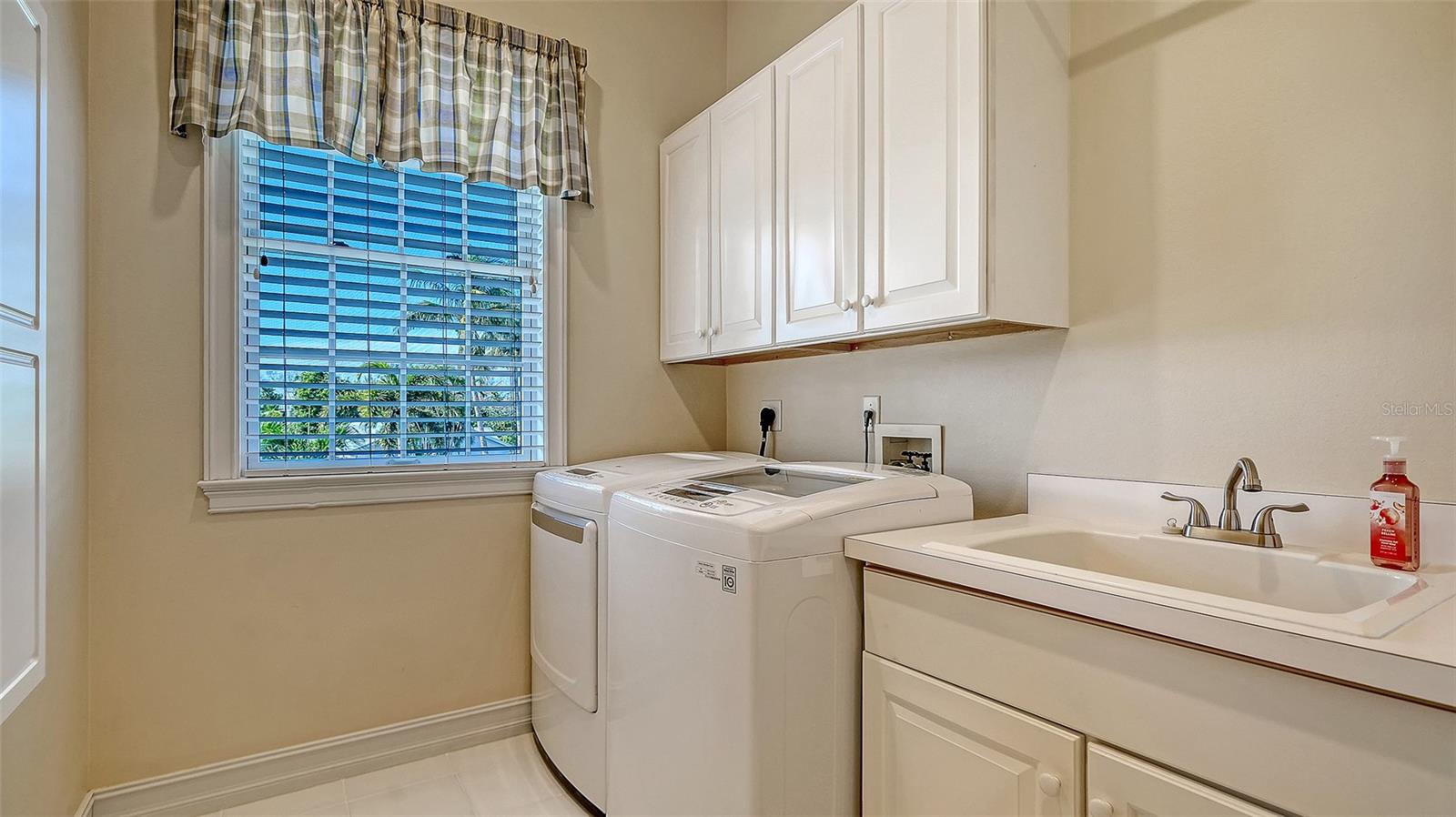 6473 GULF OF MEXICO DR