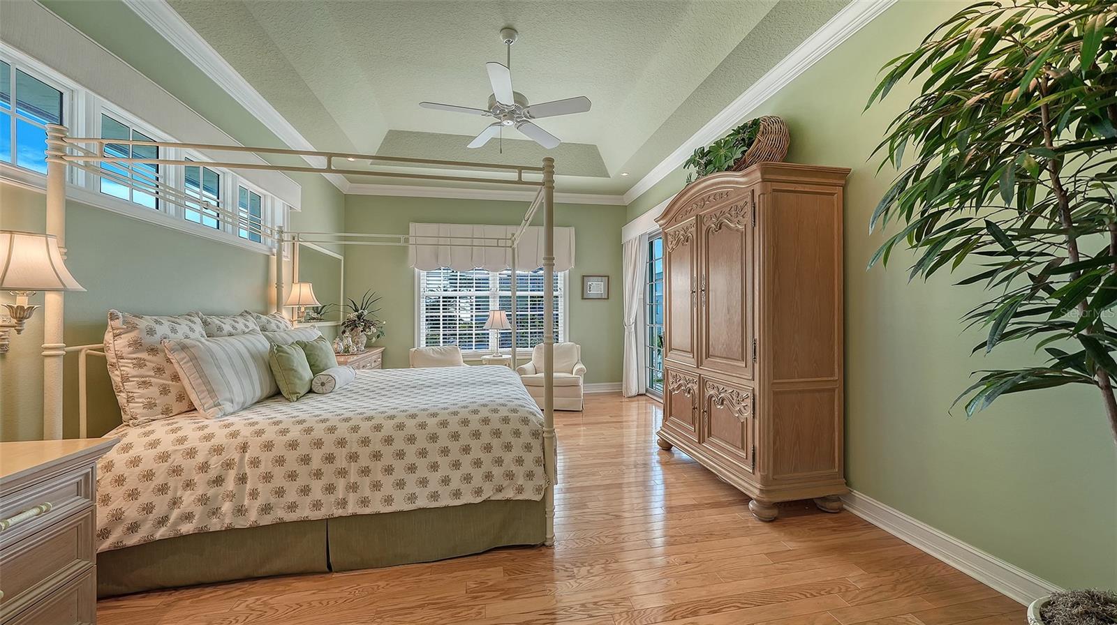 6473 GULF OF MEXICO DR