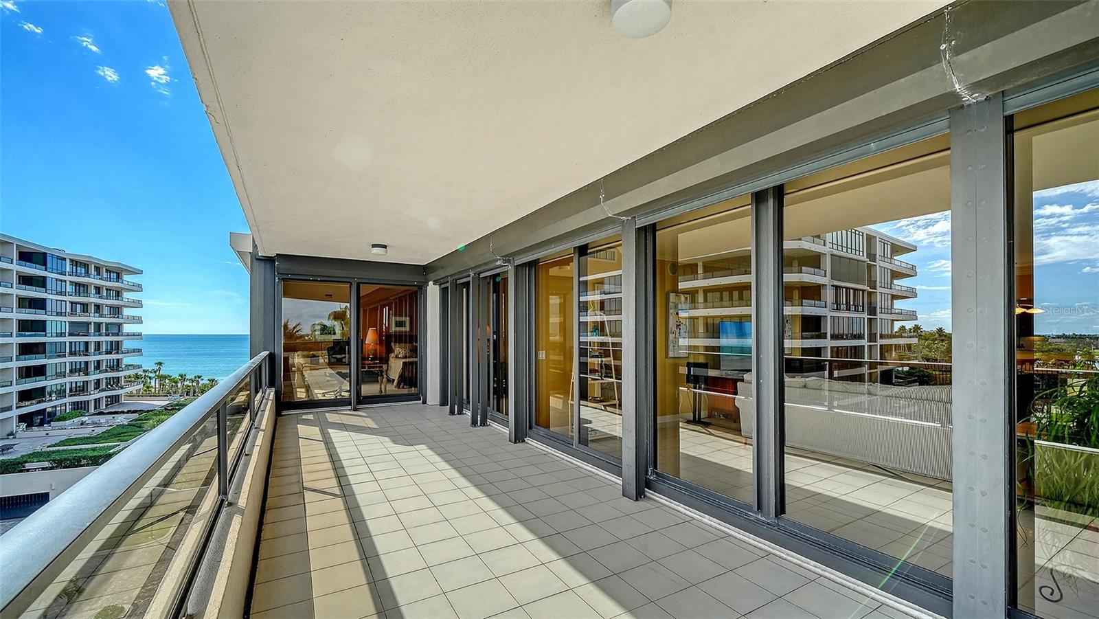 545 SANCTUARY DR #B506