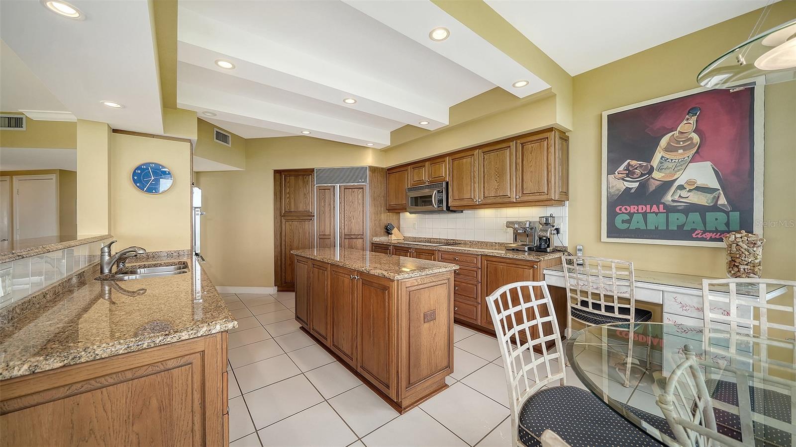 545 SANCTUARY DR #B506