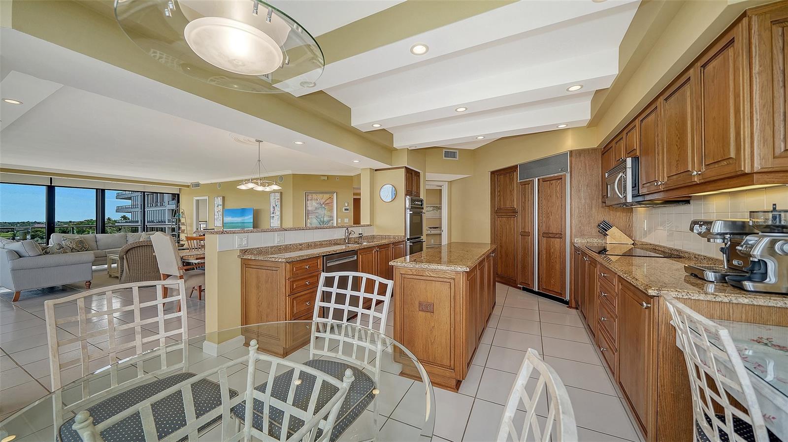 545 SANCTUARY DR #B506