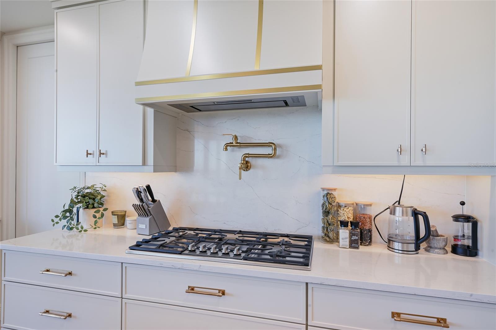 1300 BENJAMIN FRANKLIN DR #809