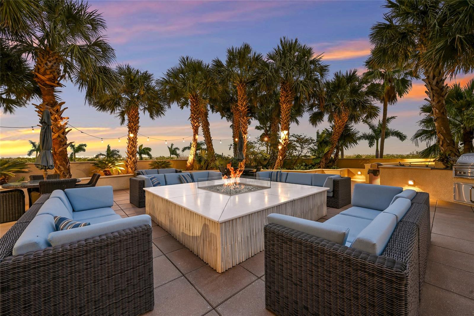 1300 BENJAMIN FRANKLIN DR #809