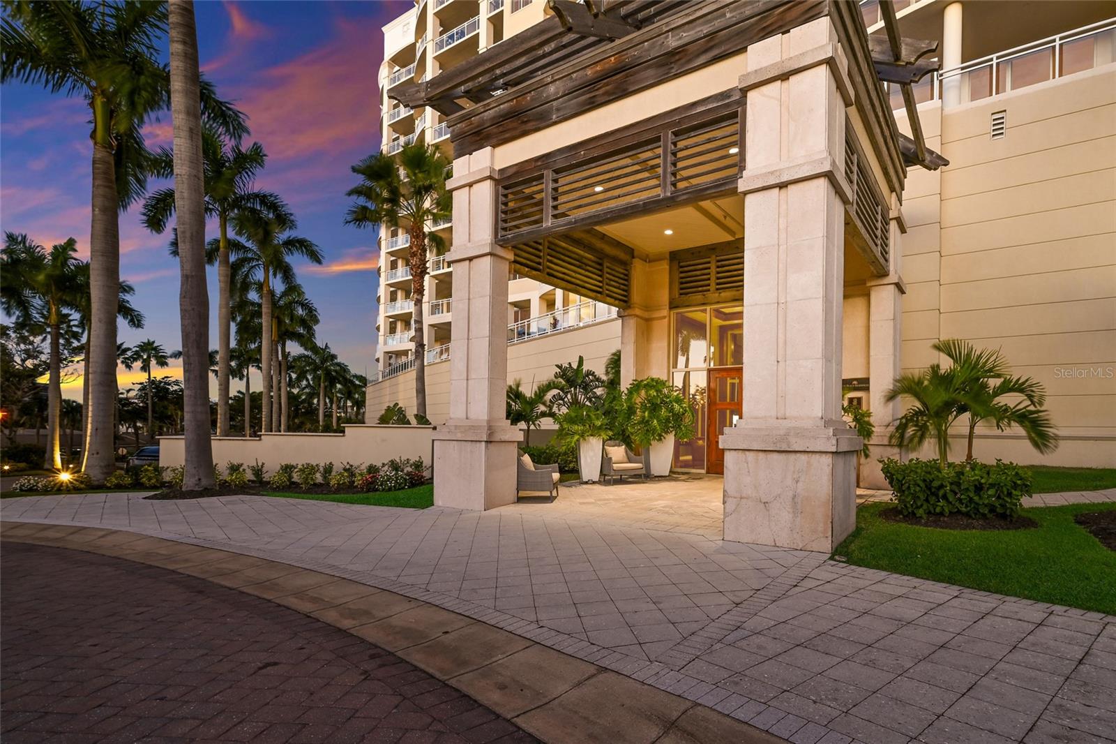 1300 BENJAMIN FRANKLIN DR #809